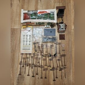 HUGE Lot Of HO Scale Accessories - Buildings Trees Traffic Lights Street Signs